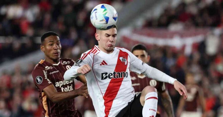 River, Universitario