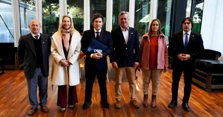 Javier Milei, Mesa de Enlace, La Rural