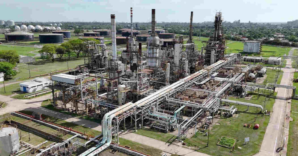 Biorrefinería, YPF, Essential