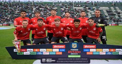 Estudiantes, Equipo