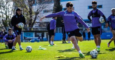 Racing vs. Riestra
