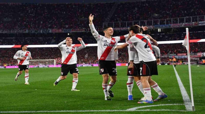 River, Torneo Clausura, Monumental