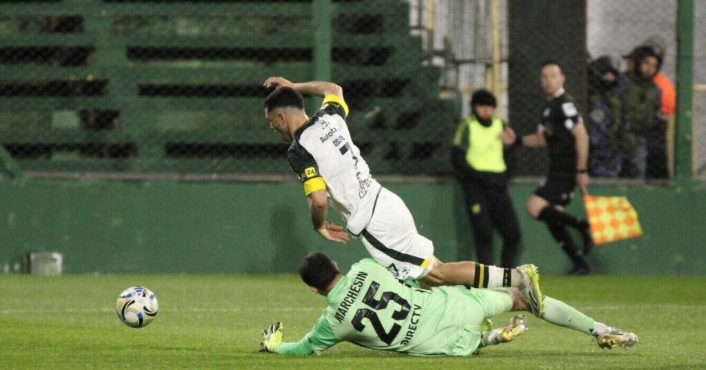 Boca, Defensa y Justicia, Agustín Marchesín, Abiel Osorio