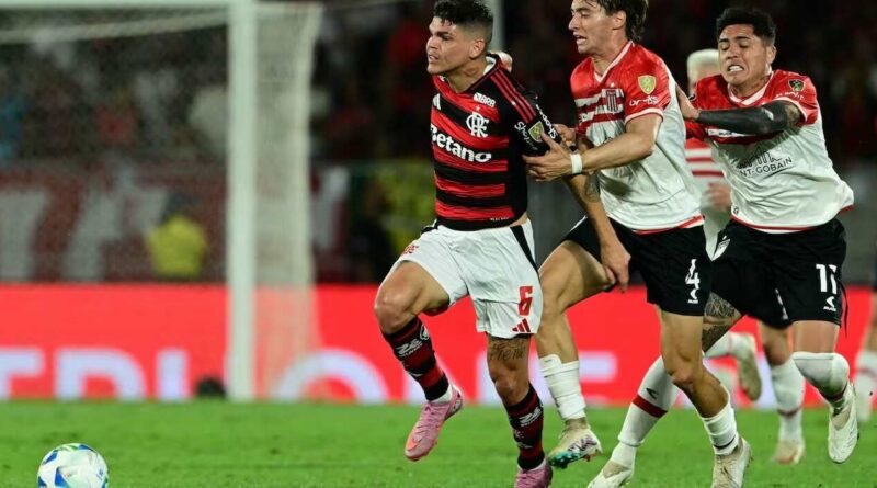 Flamengo, Estudiantes, Copa Libertadores