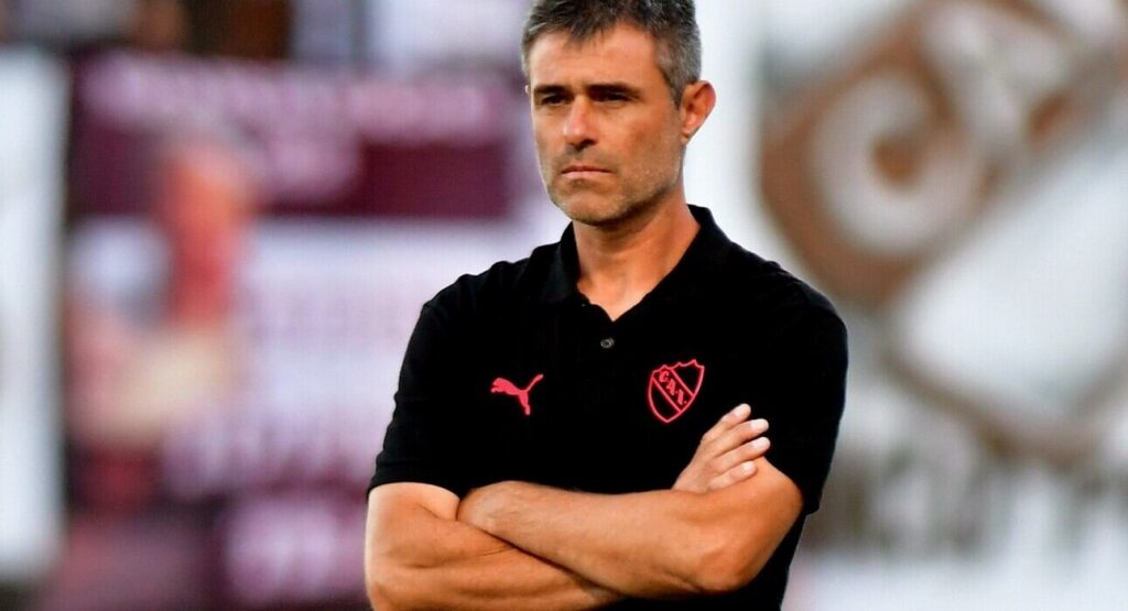 Vaccari, Independiente