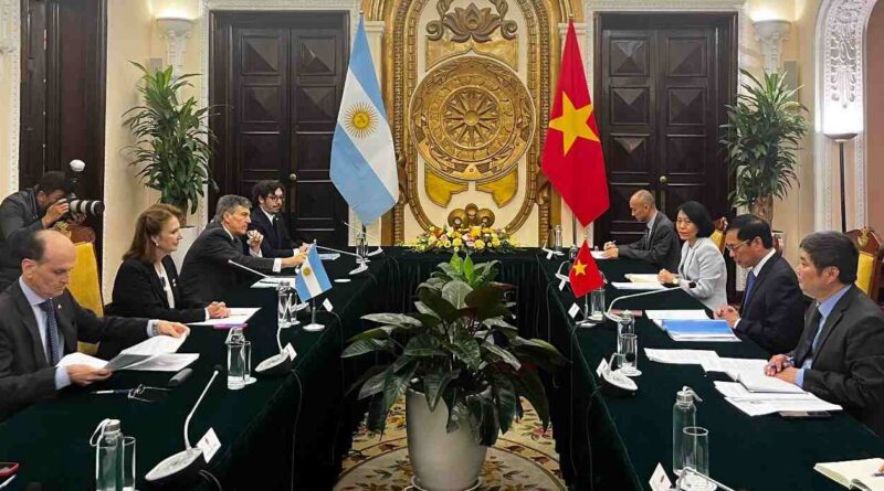 Vietnam, Argentina