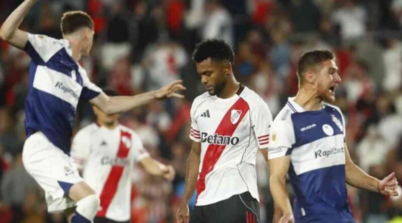 River, Gimnasia, Torneo Clausura