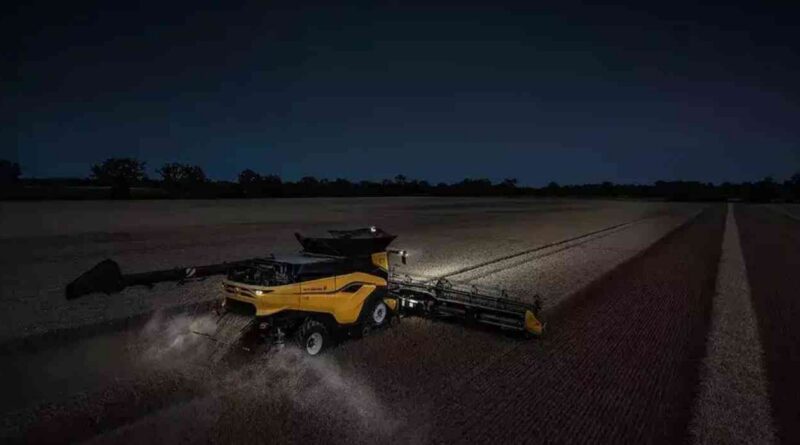 Cosechadora, New Holland, potente, mundo, argentina, maquinaria agrícola
