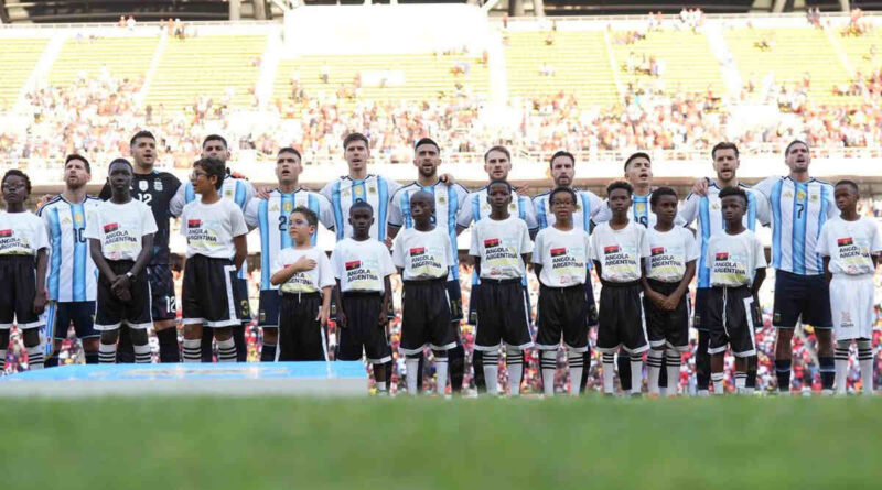 Selección Argentina, Angola