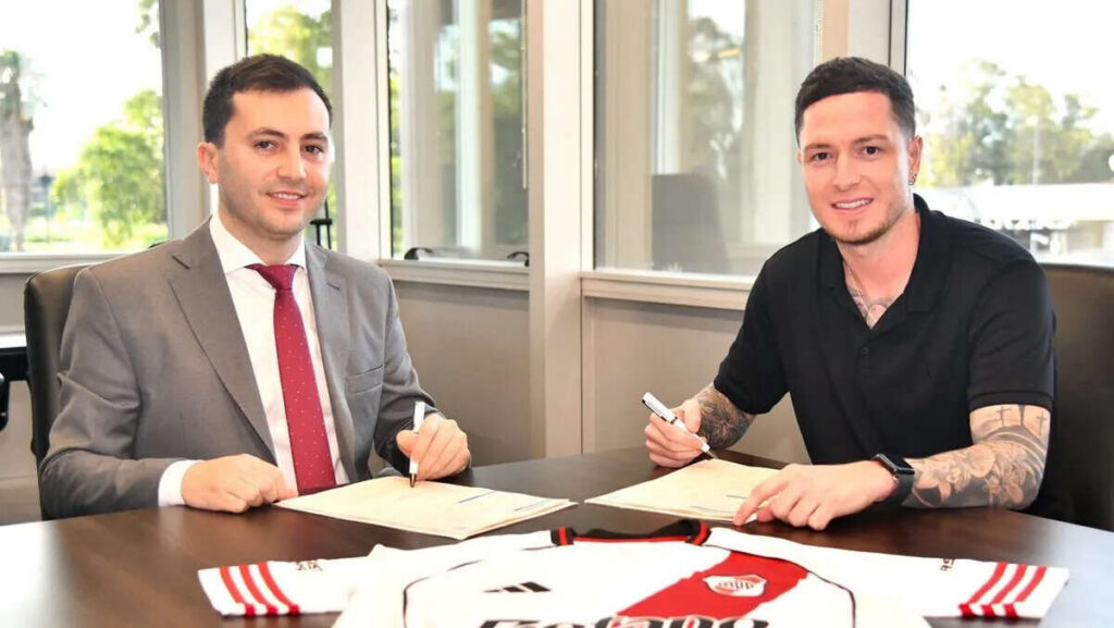 River, Aníbal Moreno