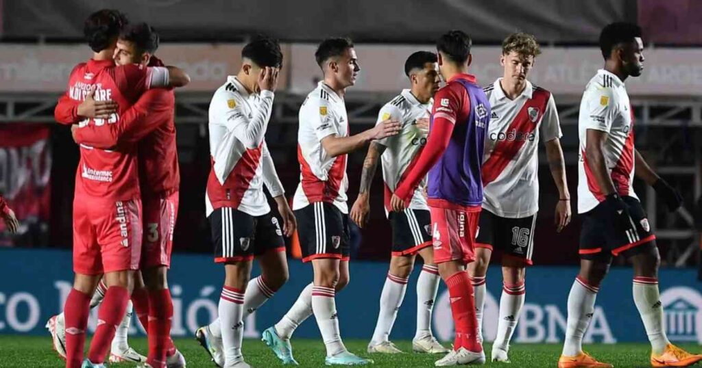 River, Torneo Apertura, Argentinos