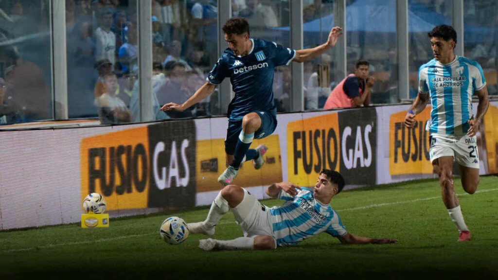 Racing, Atlético Tucumán