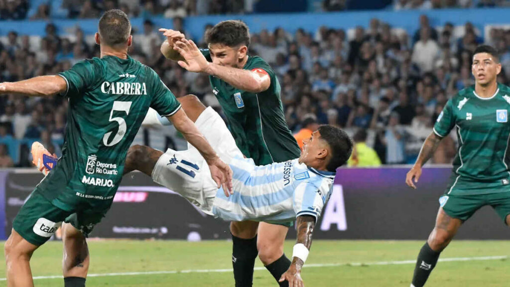 Racing, Estudiantes de Río Cuarto