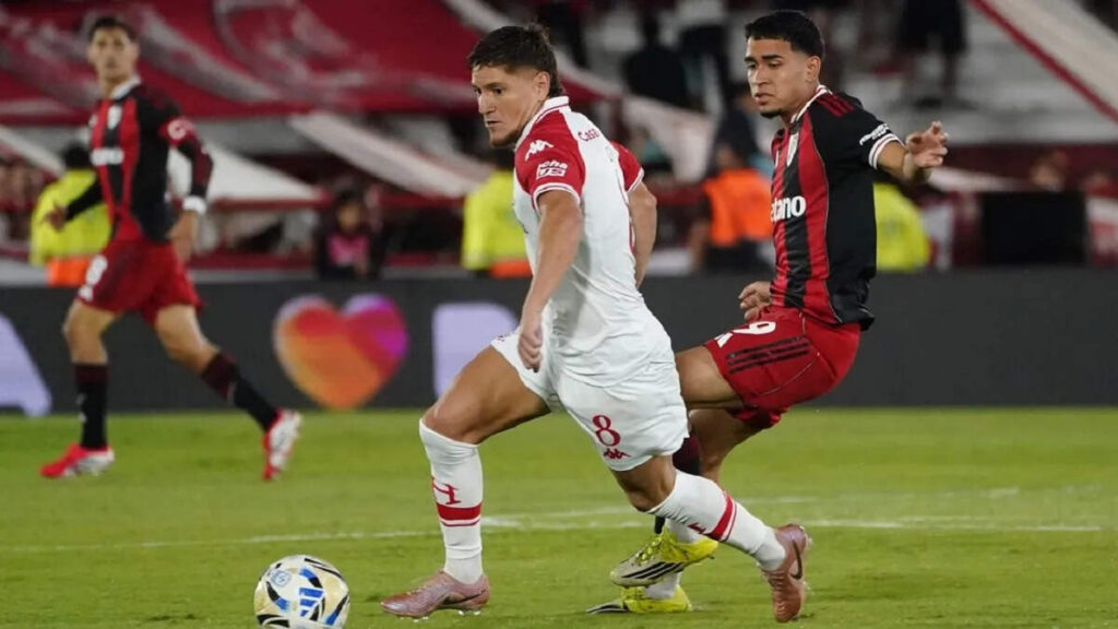 River, Huracán, Gil