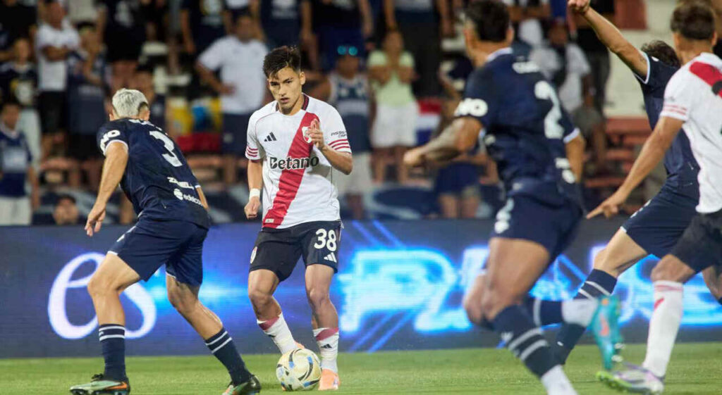 River, Subiabre. Independiente Rivadavia