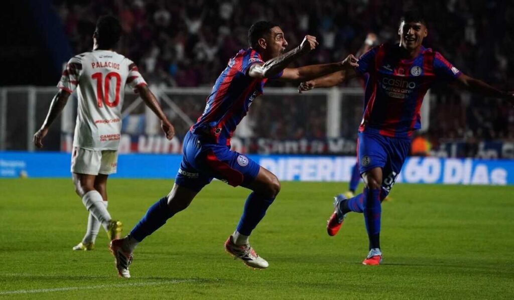 San Lorenzo, Estudiantes