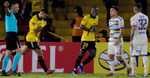 Boca, Barcelona de Ecuador, Copa Libertadores