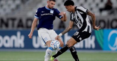 Racing, Botafogo, Maravilla Martínez