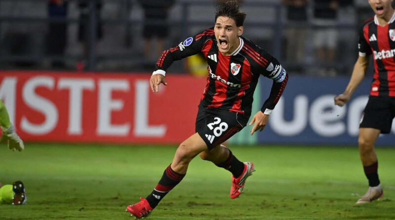 River, Martínez Quarta