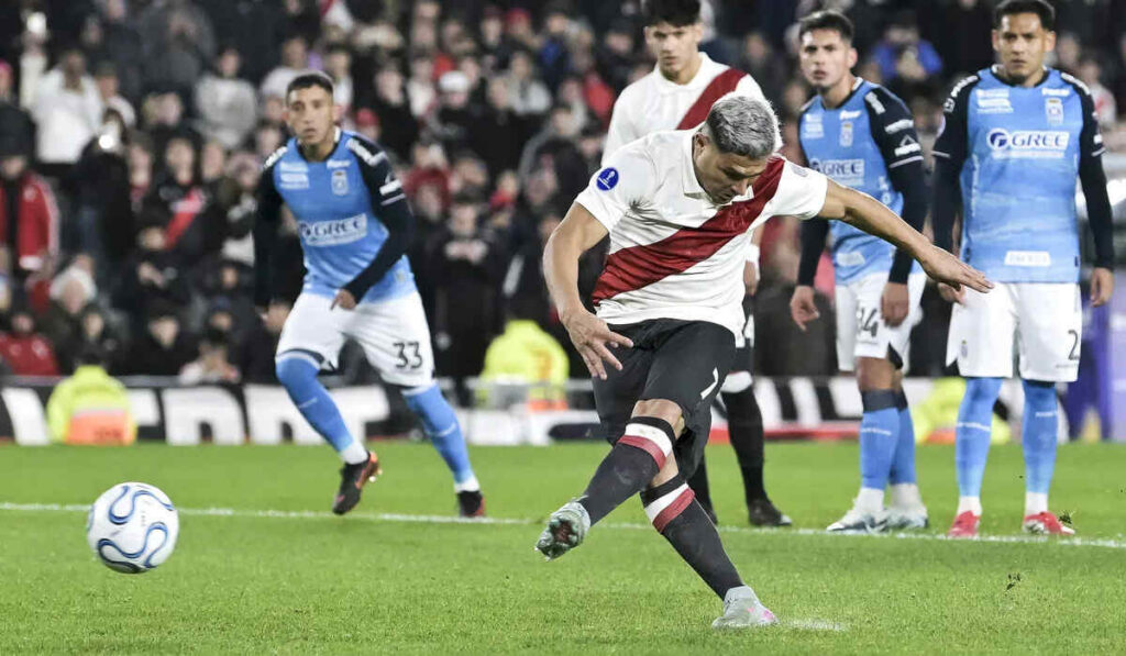 River, Salas