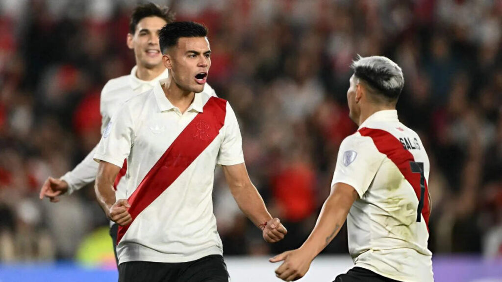 River, Fausto Vera