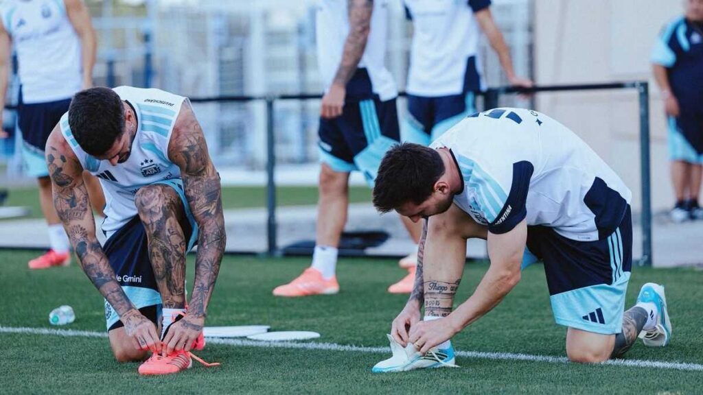 Lionel Messi, Rodrigo De Paul, Selección Argentina