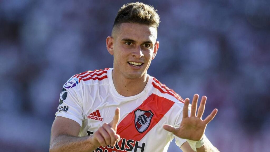 Rafael Santos Borré, River