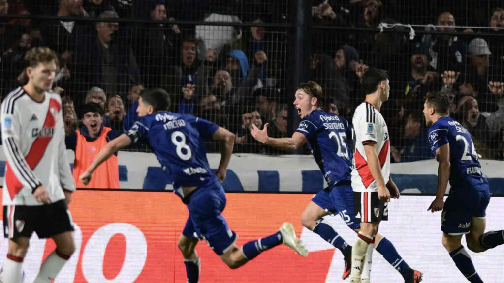 Gimnasia, River