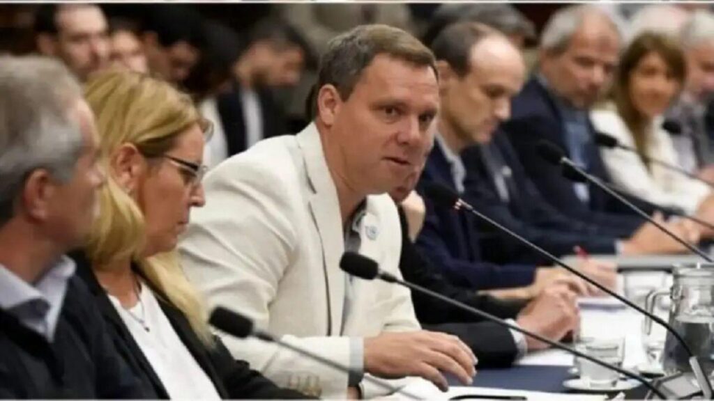Pablo Ginestet, Carbap