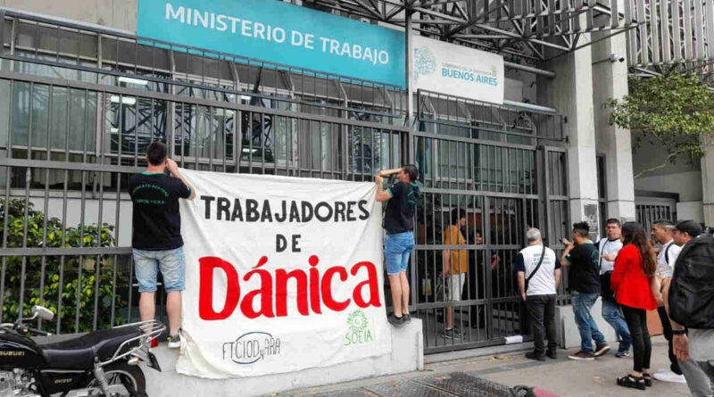 Dánica, Planta, Trabajadores