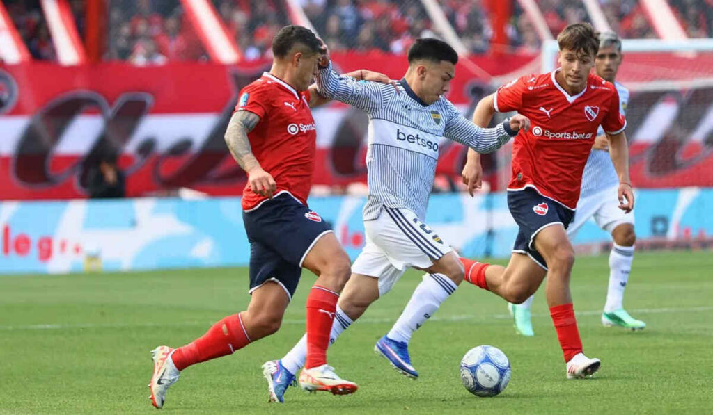 Boca, Independiente, Alan Velasco